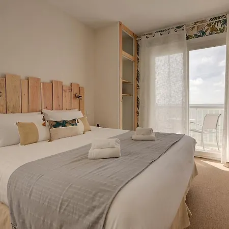 - Le Grand Hotel Ronce-les-Bains