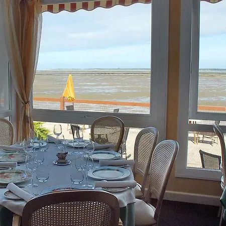 - Le Grand רונס-לה-באן