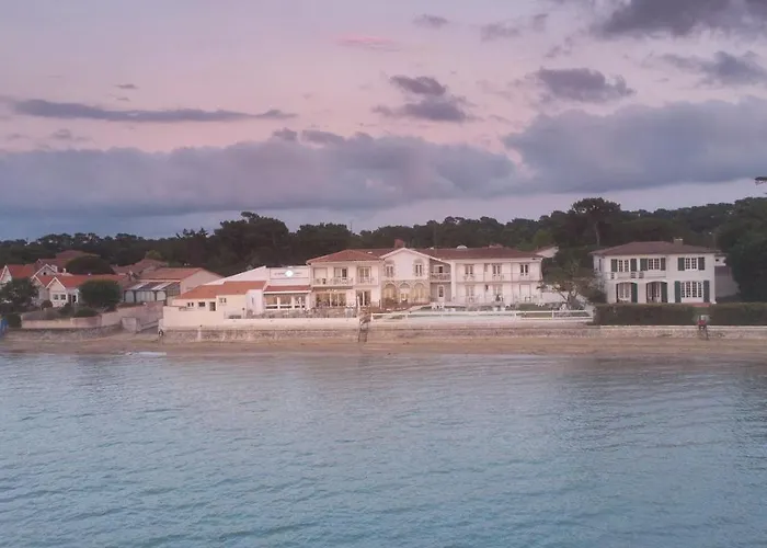 - Le Grand Ronce-les-Bains