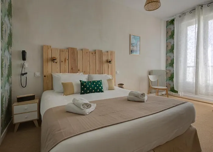 - Le Grand Hotel Ronce-les-Bains